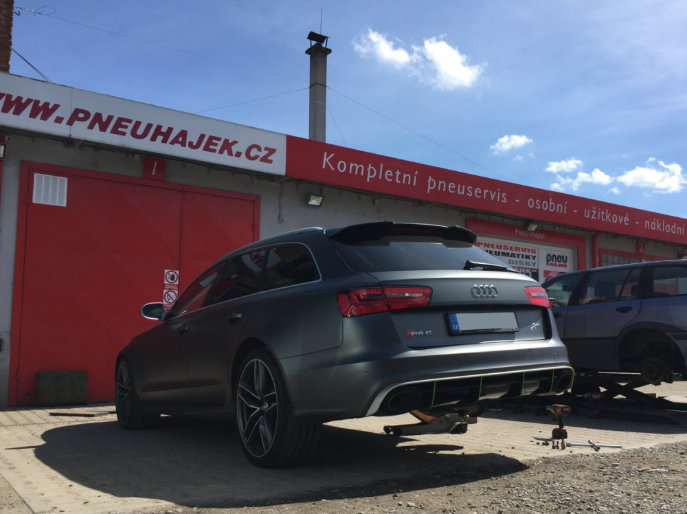 oprava pneumatiky Audi RS6