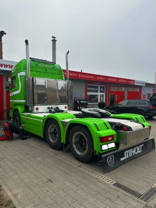 Přezouvání u nás jede opět na plné obrátky💪🏻😃 Objednávky termínů se nám rychle plní a konec měsíce také. Objednávky na...